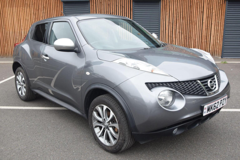 2012 Nissan Juke 1.6 Shiro Euro 5 5dr in Grey — image 1