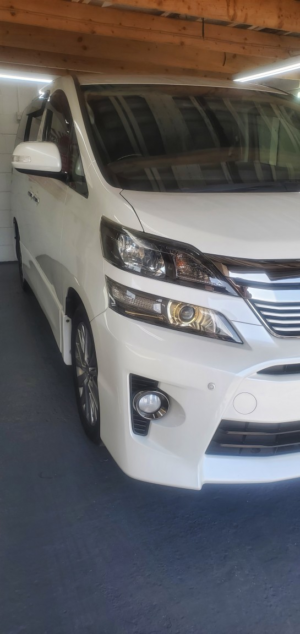 2013 Toyota Vellfire 2.4 Auto 7 Seater Golden Eyes in White — image 4