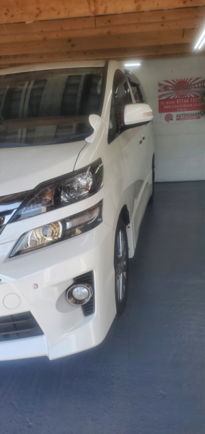 2013 Toyota Vellfire 2.4 Auto 7 Seater Golden Eyes in White — image 5