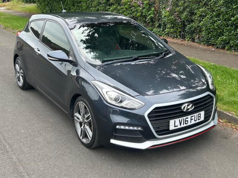 2016 Hyundai I30 1.6 T-Gdi Turbo Euro 6 3dr in Black — image 1
