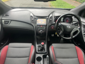 2016 Hyundai I30 1.6 T-Gdi Turbo Euro 6 3dr in Black — image 3