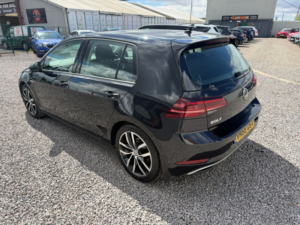2018 Volkswagen Golf 1.5 Tsi Evo Se Nav Hatchback 5dr Petrol DSG Euro 6 (s/s) (130 Ps) in Black — image 5