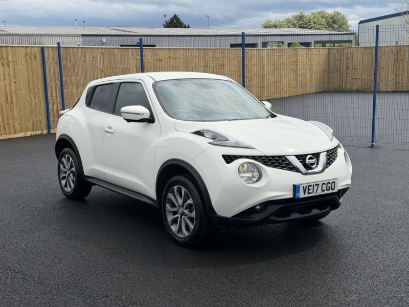 2017 Nissan Juke 1.2 Dig-T Tekna in White — image 1