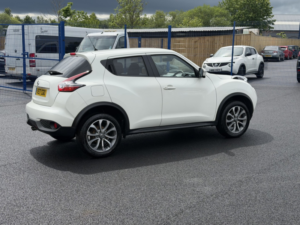 2017 Nissan Juke 1.2 Dig-T Tekna in White — image 4