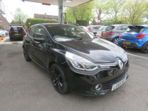 2015 Renault Clio 1.5 Dci Dynamique S Nav Auto Euro 6 5dr in Black — image 3