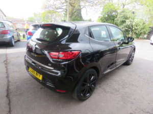 2015 Renault Clio 1.5 Dci Dynamique S Nav Auto Euro 6 5dr in Black — image 5