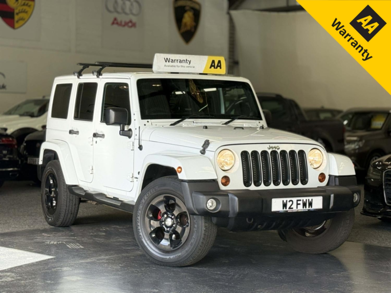 2012 Jeep Wrangler 2.8 Wrangler 4-Door Sahara 2.8 Crd Auto in White — image 1
