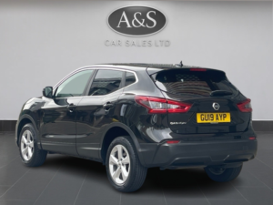 2019 Nissan Qashqai 1.5 Dci Acenta Premium in Black — image 2