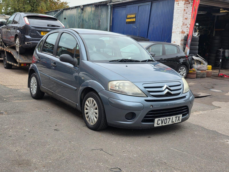2007 Citroen C3 1.4 Hdi Desire 5dr in Grey — image 1