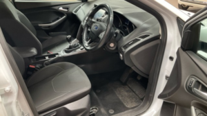 2015 Ford Focus 1.0 T Ecoboost Zetec White 5dr Lowtax+satnav in White — image 5