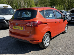 2014 Ford B-Max 1.5 Tdci Zetec in Gold — image 6