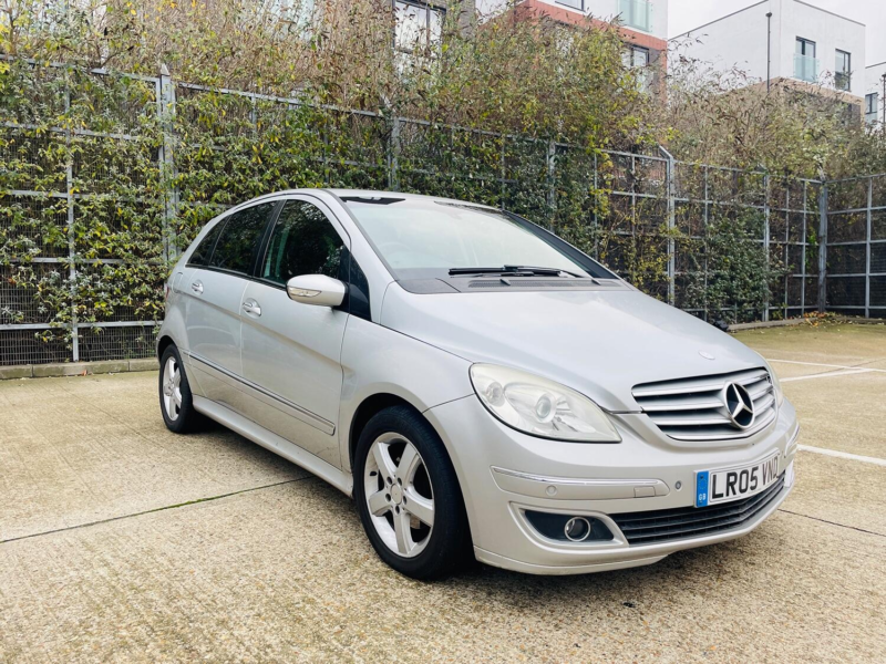 2005 Mercedes-Benz B Class 1.7 B170 Se in Silver — image 1