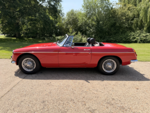 1967 MG Mgb 1.8 Roadster in Red — image 2