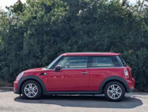 2012 MINI Hatch One Hatchback (2010 - 2014) in Red — image 5