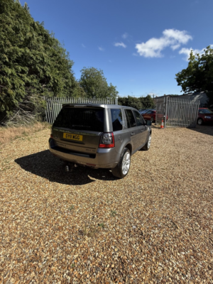 2011 Land Rover Freelander 2 2.2 Sd4 Xs in Grey — image 4
