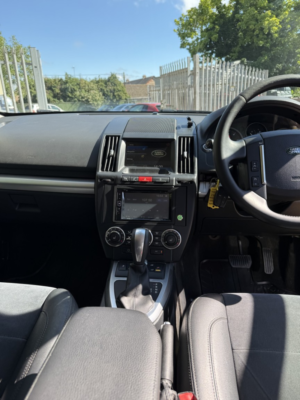 2011 Land Rover Freelander 2 2.2 Sd4 Xs in Grey — image 6