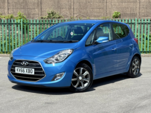 2016 Hyundai Ix20 1.4 Ix20 Se 1.4 Bd in Blue — image 3