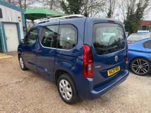 2020 Vauxhall Combo Life 1.2 Turbo Gpf Energy MPV 5dr Petrol Manual Euro 6 (s/s) (7 Seat) (110 Ps) in Blue — image 6