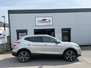 2014 Nissan Qashqai 1.2 Dig-T Tekna in Silver — image 3