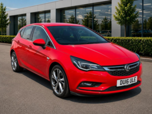 2016 Vauxhall Astra 1.6 Cdti Blueinjection Sri Euro 6 (s/s) 5dr in Red — image 3