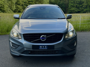 2015 Volvo Xc60 2.0 D4 R-Design Lux Nav Auto in Grey — image 4