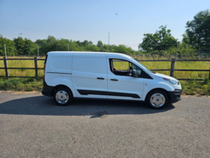 2017 Ford Transit Connect 1.5 Tdci 230 L2 H1 6dr in White — image 5