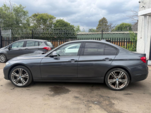2017 BMW 3 Series 2.0 320i Sport Auto Euro 6 (s/s) 4dr in Grey — image 3