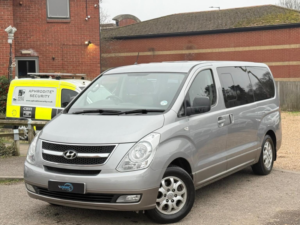 2012 Hyundai I800 2.5 Crdi Style Auto Euro 5 5dr in Silver — image 5