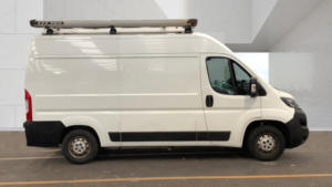 2020 Peugeot Boxer 2.2 Bluehdi 335 Professional in White — image 5