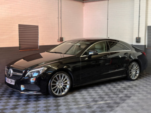 2015 Mercedes-Benz Cls 3.0 Cls350d V6 Amg Line (premium) Coupe 4dr Diesel G-Tronic+ Euro 6 (s/s) (258 Ps) in Black — image 4