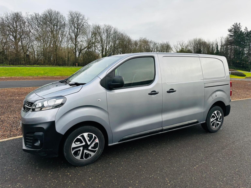 2022 Vauxhall Vivaro 1.5 Turbo D 2900 Dynamic L1 H1 Euro 6 (s/s) 6dr in Grey — image 1