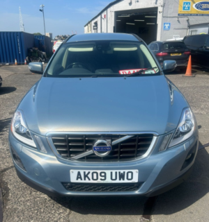 2009 Volvo Xc60 2.4 D5 S in Blue — image 2