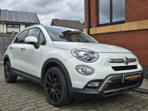 2015 Fiat 500x 1.6 500x Off-Road Look 1.6 Multijet 120hp Cross Plus in White — image 3