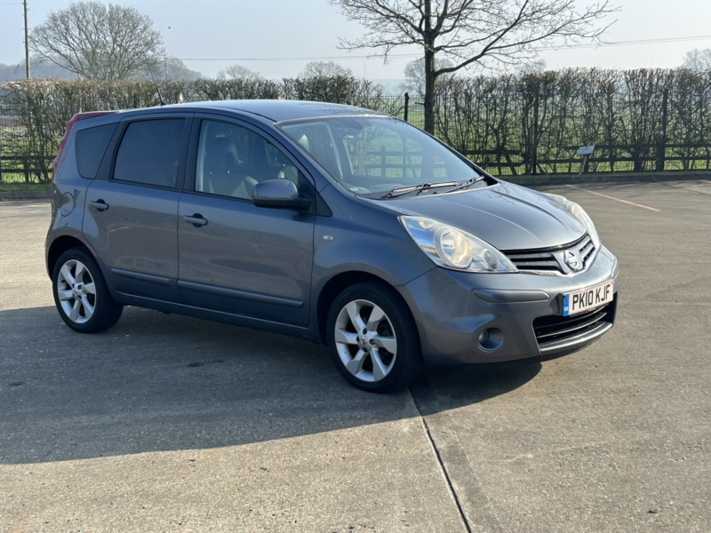 2014 Nissan Note 1.2 12v Acenta Premium in Grey — image 1