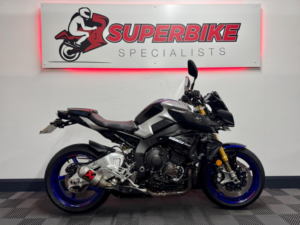 2017 Yamaha Mt-10 1000 Sp Hyper-Naked Euro 4 in Silver — image 3
