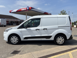 2021 Ford Transit Connect 1.5 Transit Connect Trend Dciv 220 L1 1.5l Ecoblue 100ps Fwd 6 Speed Manual in White — image 4