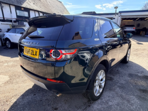 2015 Land Rover Discovery Sport Td4 Hse in Green — image 6
