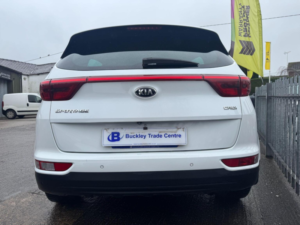 2016 Kia Sportage 2.0 Crdi Kx-2 AWD Euro 6 5dr in White — image 4