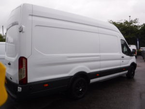 2014 Ford Transit 2.2 Tdci 350 in White — image 5