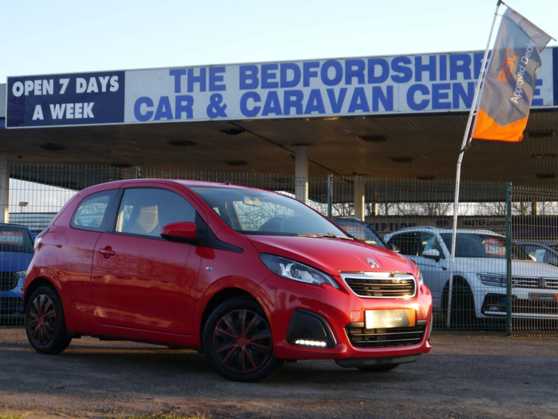 2017 Peugeot 108 1.0 Active Hatchback 3dr Petrol Manual Euro 6 (68 Ps) in Red — image 1