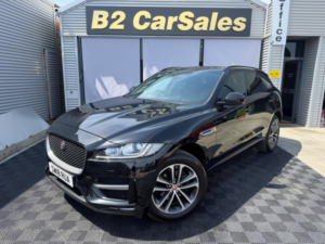 2018 Jaguar F-Pace 2.0 D240 R-Sport Auto AWD Euro 6 (s/s) 5dr in Black — image 6
