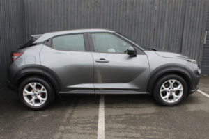 2020 Nissan Juke 1.0 Dig-T Acenta in Grey — image 4