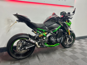 2024 Kawasaki Z900 900 Se Supernaked Euro 5 in Black — image 4