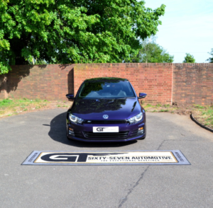 2016 Volkswagen Scirocco 2.0 Tdi Bluemotion Tech R-Line in Purple — image 5