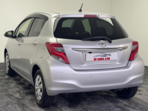 2016 Toyota Yaris 1.33 Dual Vvt-I Icon Hatchback 5dr Petrol Multidrive S Euro 6 (99 Ps) in Other — image 4