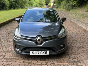 2017 Renault Clio 1.5 Dynamique Nav Dci 90 in Grey — image 5