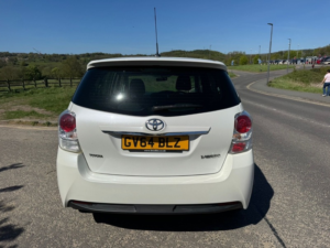 2014 Toyota Verso D-4d Trend in White — image 5