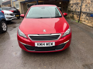 2014 Peugeot 308 1.6 Hdi Active Euro 5 5dr in Red — image 2