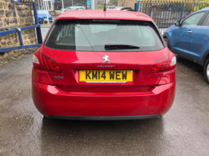 2014 Peugeot 308 1.6 Hdi Active Euro 5 5dr in Red — image 5