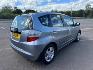 2010 Honda Jazz 1.4 I-Vtec Es I Shift Euro 5 5dr in Silver — image 5